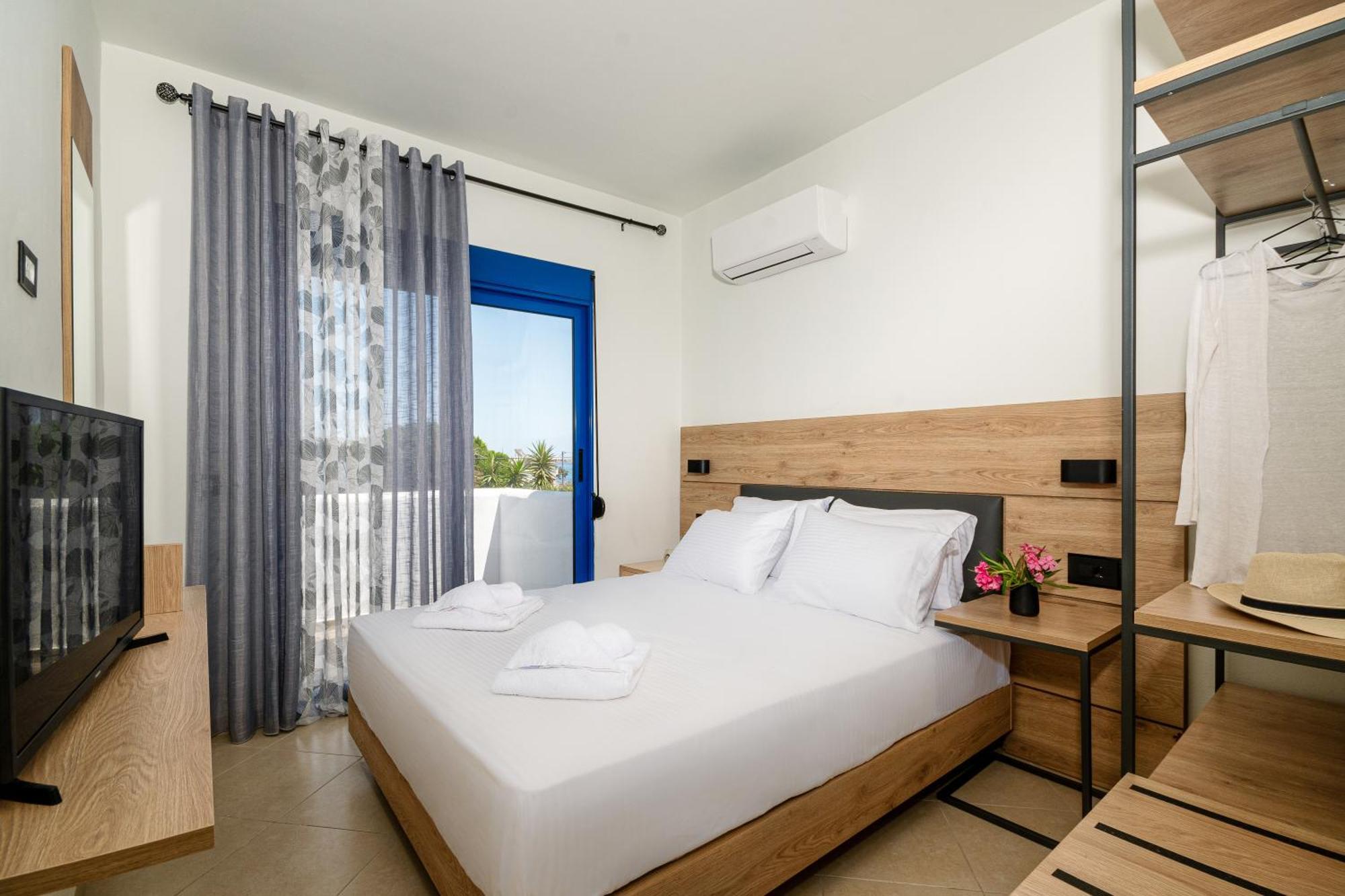 Villa Mariani II - In Lothiarika, Newly Renovated June 2024, Private Pool, Lindos 10 Min, Beach 120M ラルドス エクステリア 写真